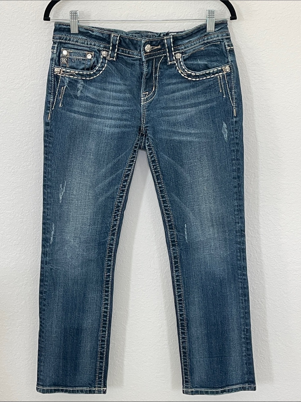 Miss Me Jeans Women’s 28 Easy Capri Fleur De Lis Embellished Y2K Buckle